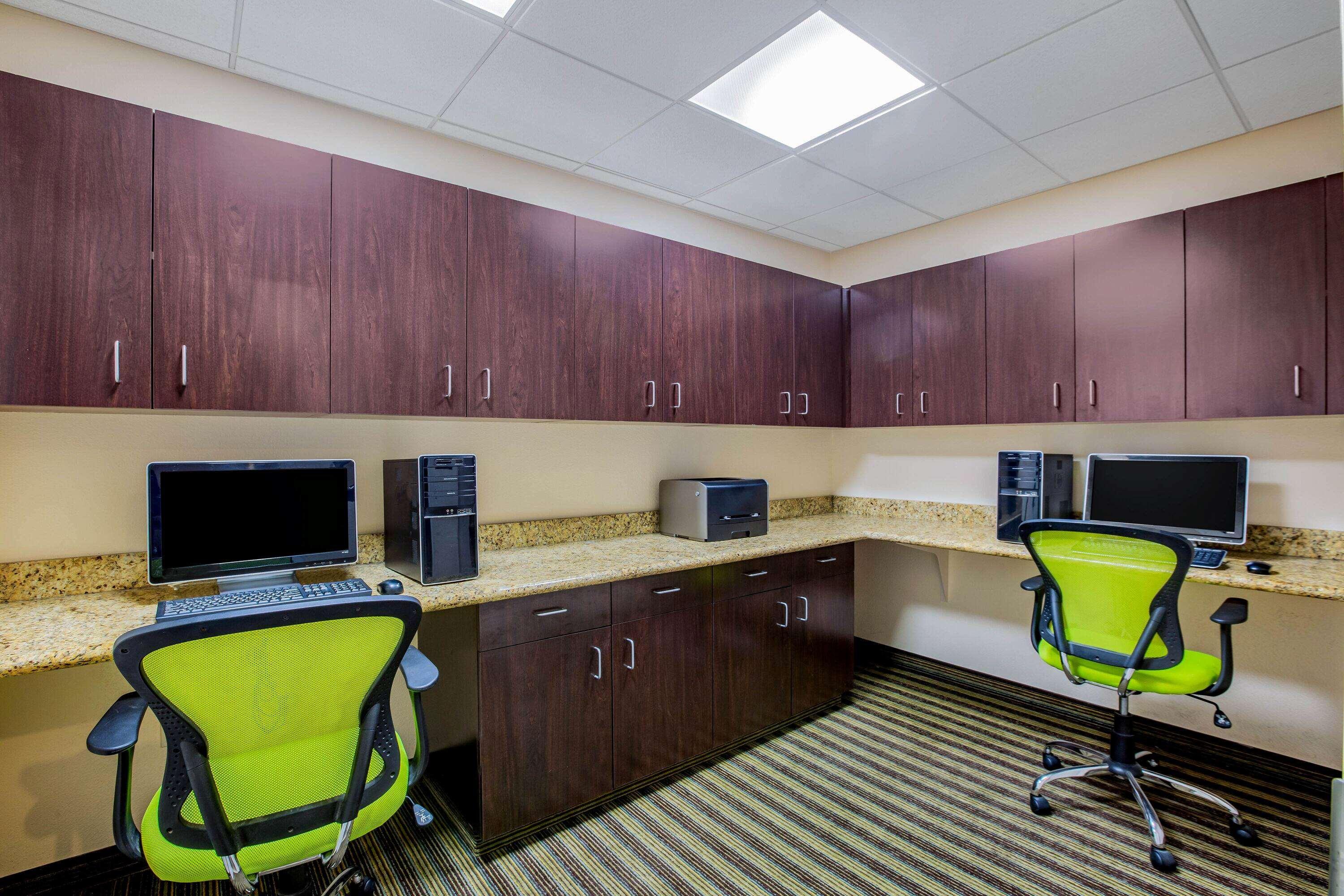 La Quinta By Wyndham Fowler Hotel Luaran gambar