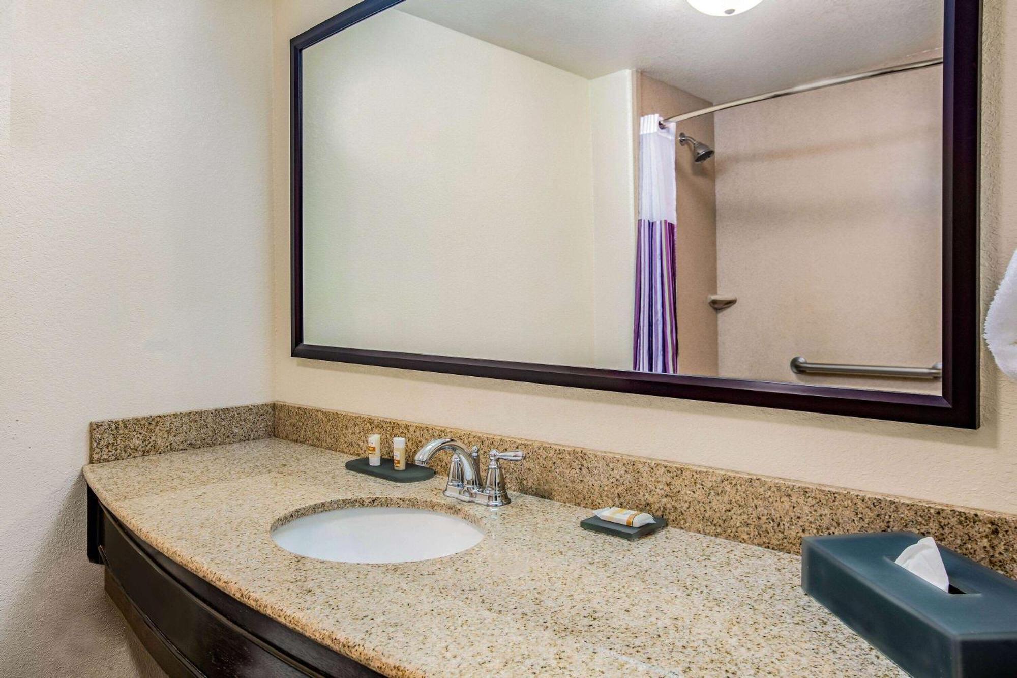 La Quinta By Wyndham Fowler Hotel Luaran gambar