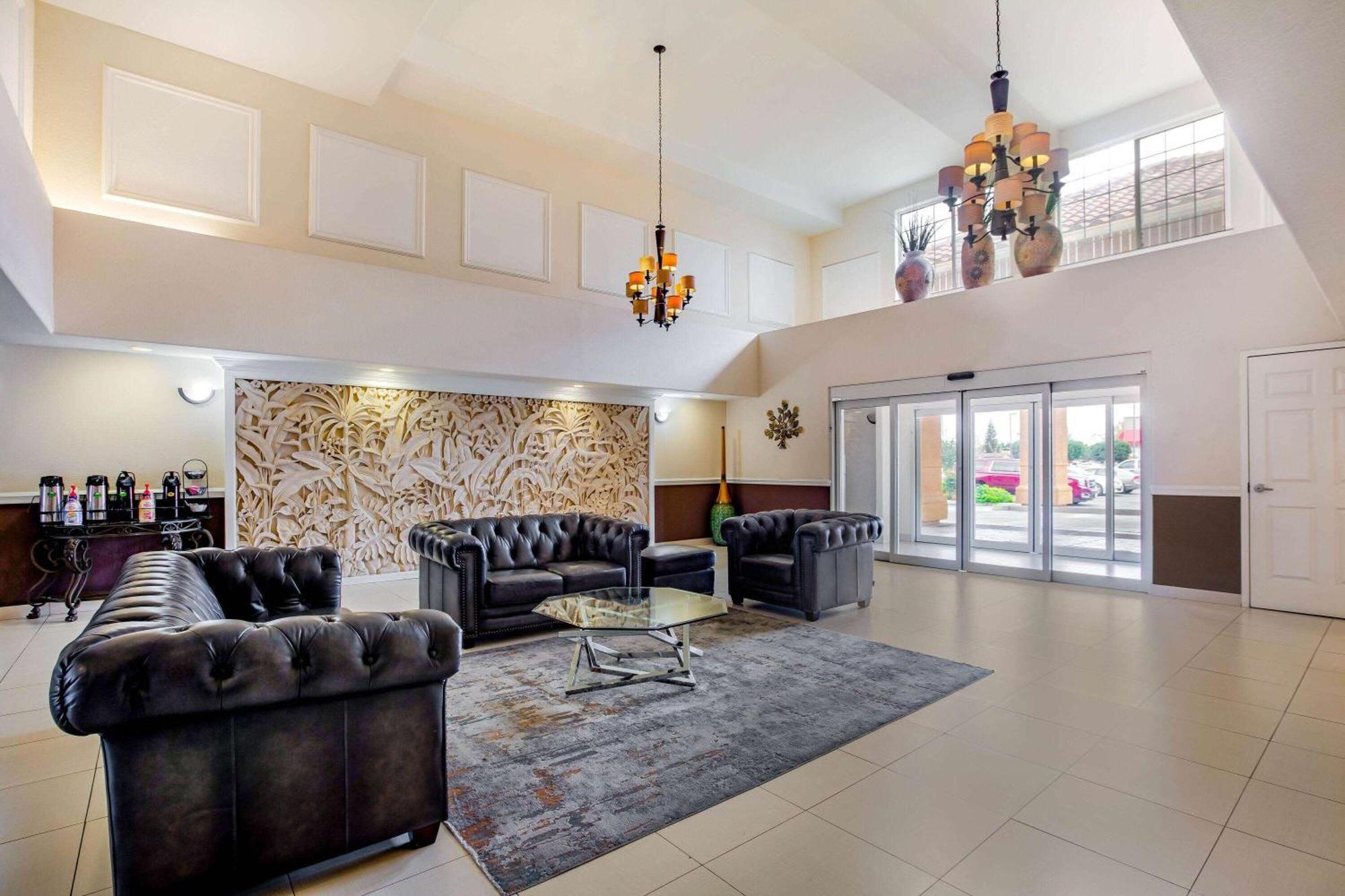 La Quinta By Wyndham Fowler Hotel Luaran gambar